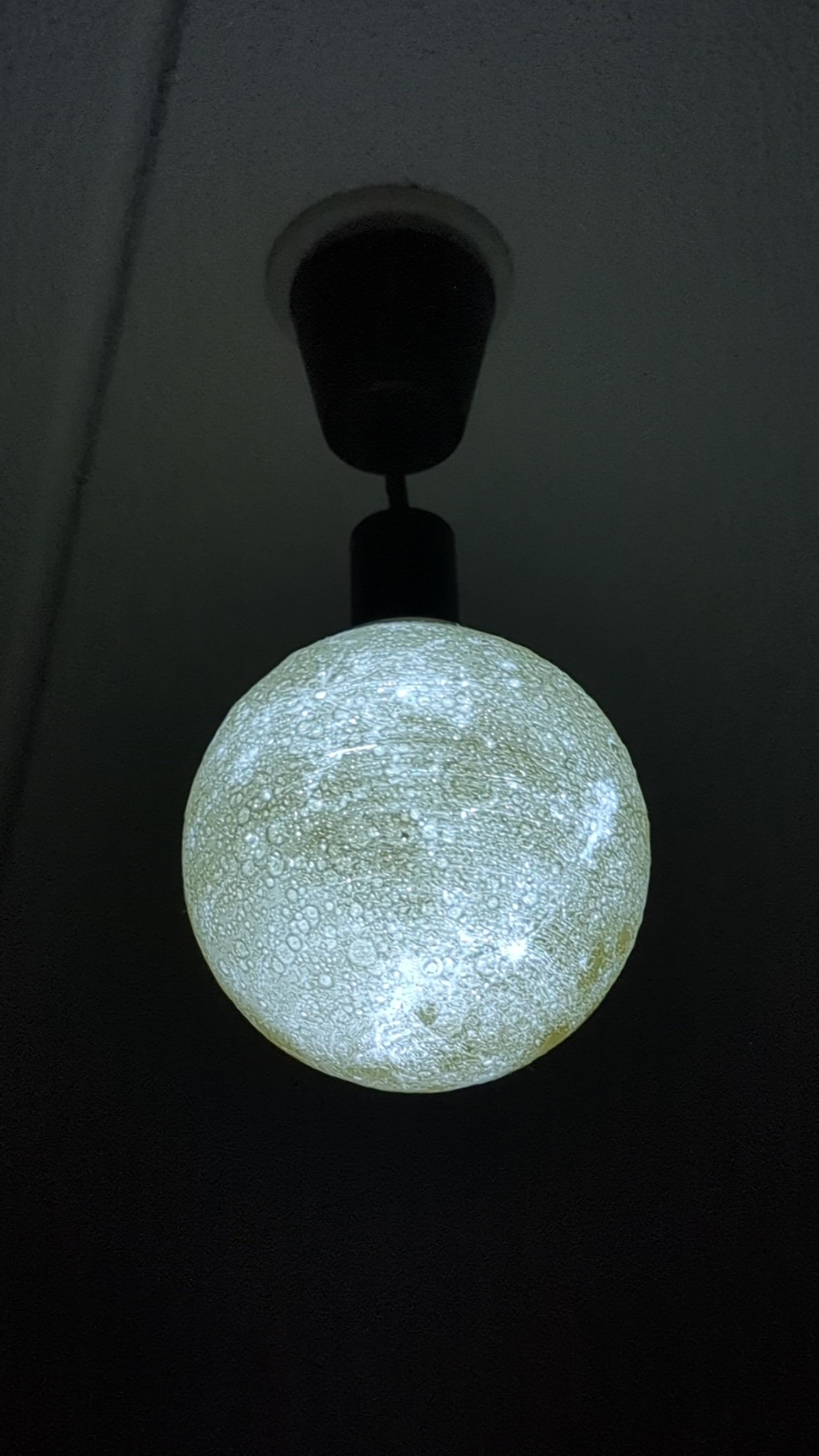 3D-Printed Moon Lithophane Lamp